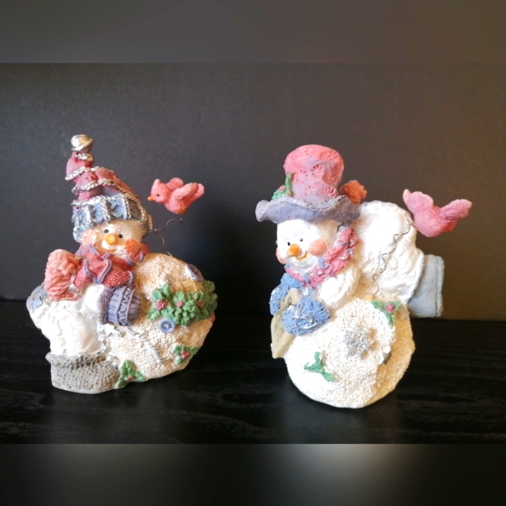 Festive Snowman Figurine Set of 2 Christmas Winter Holiday Decoration Resin